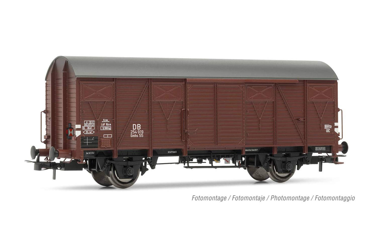 Rivarossi DB, 2-axle Gmhs 55 wagon with rear light, period III