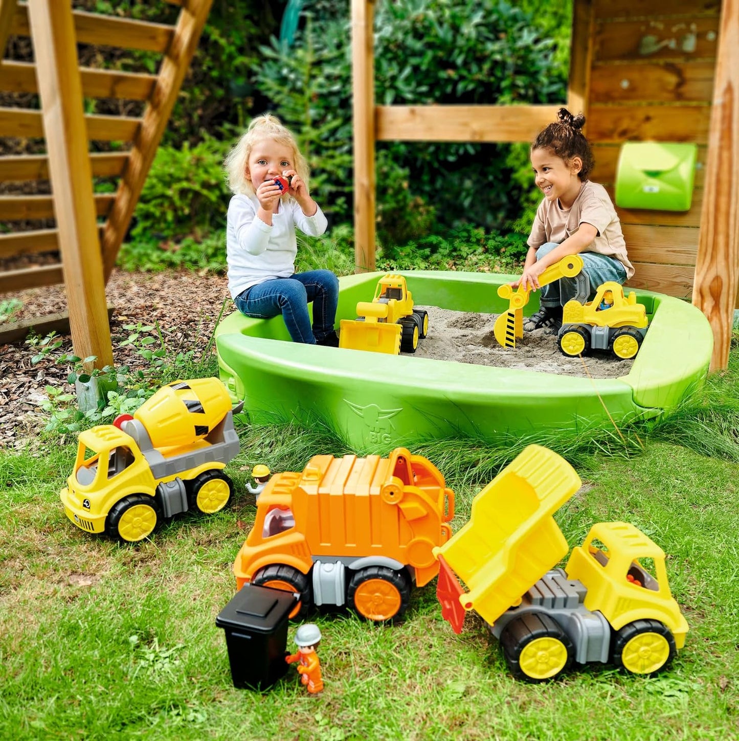 BIG Spielwarenfabrik 800054837 Big Power Worker Wheel Loader + Figure, Yellow