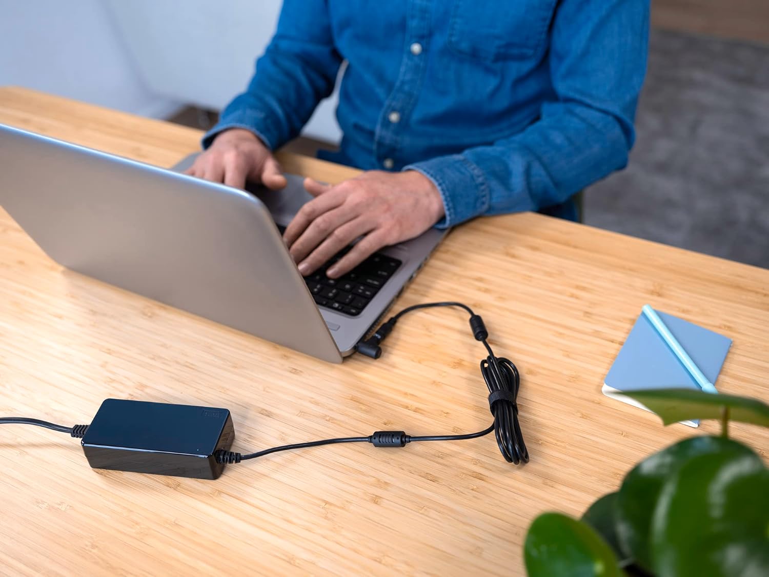 Trust Primo Notebook Power Adapter