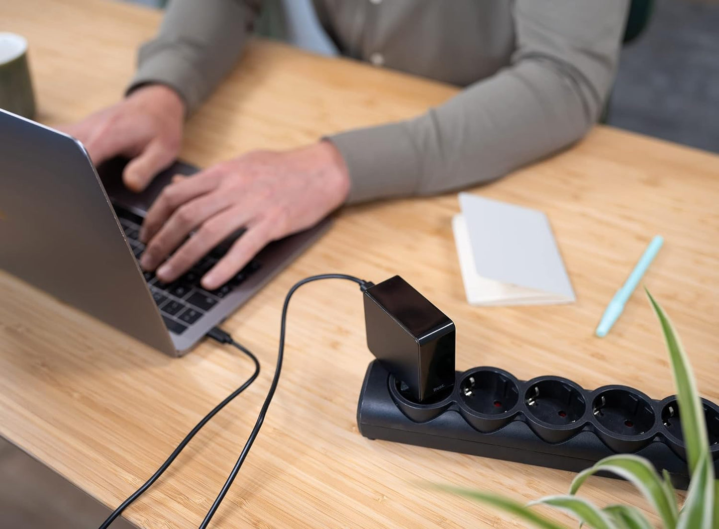 Maxo Apple 61W Usb-C Laptop Charger