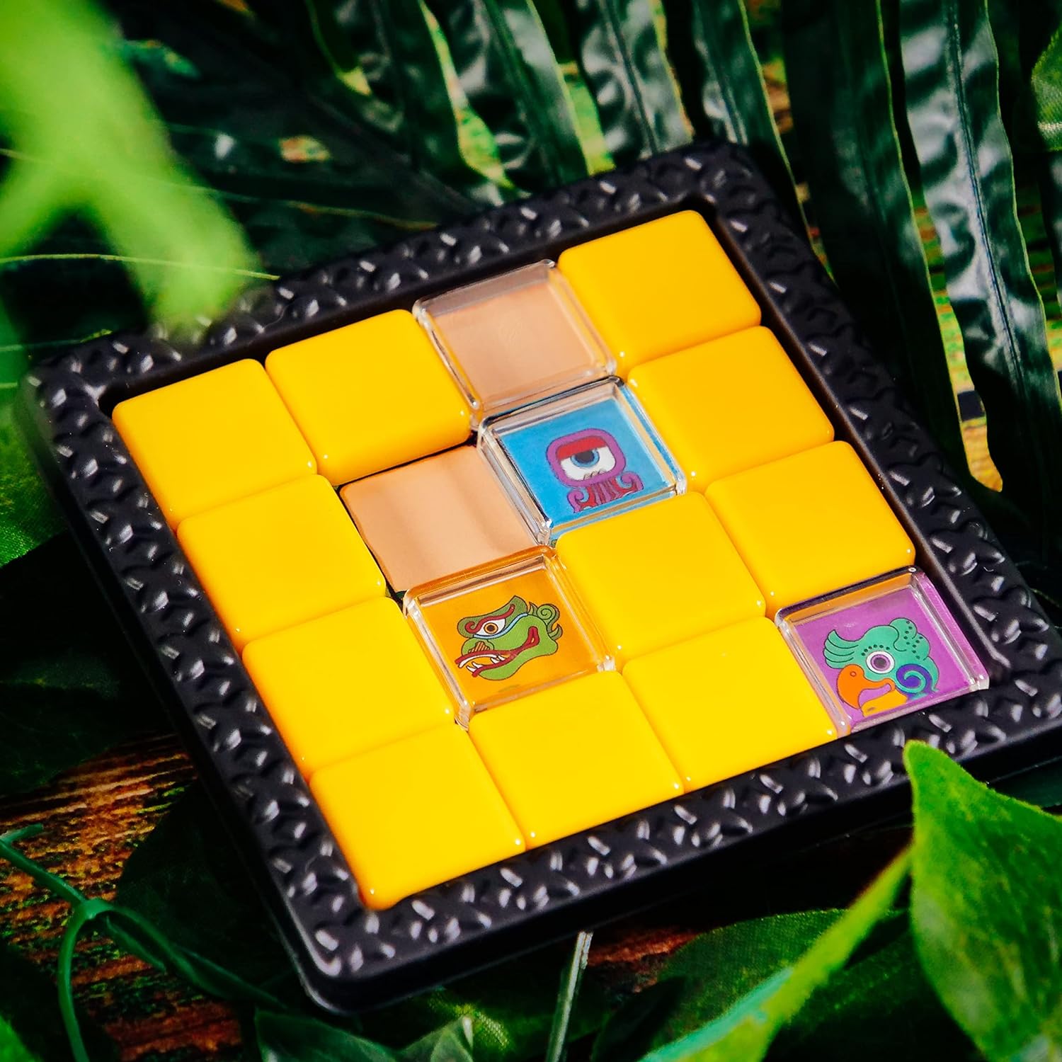Pakal Board Game, Family Board Game, Board Game for Adults and Family, Adventure Board Game, Ages 8+, for 2 to 4 Players, Average Playtime 20 Minutes, Made by (CC259