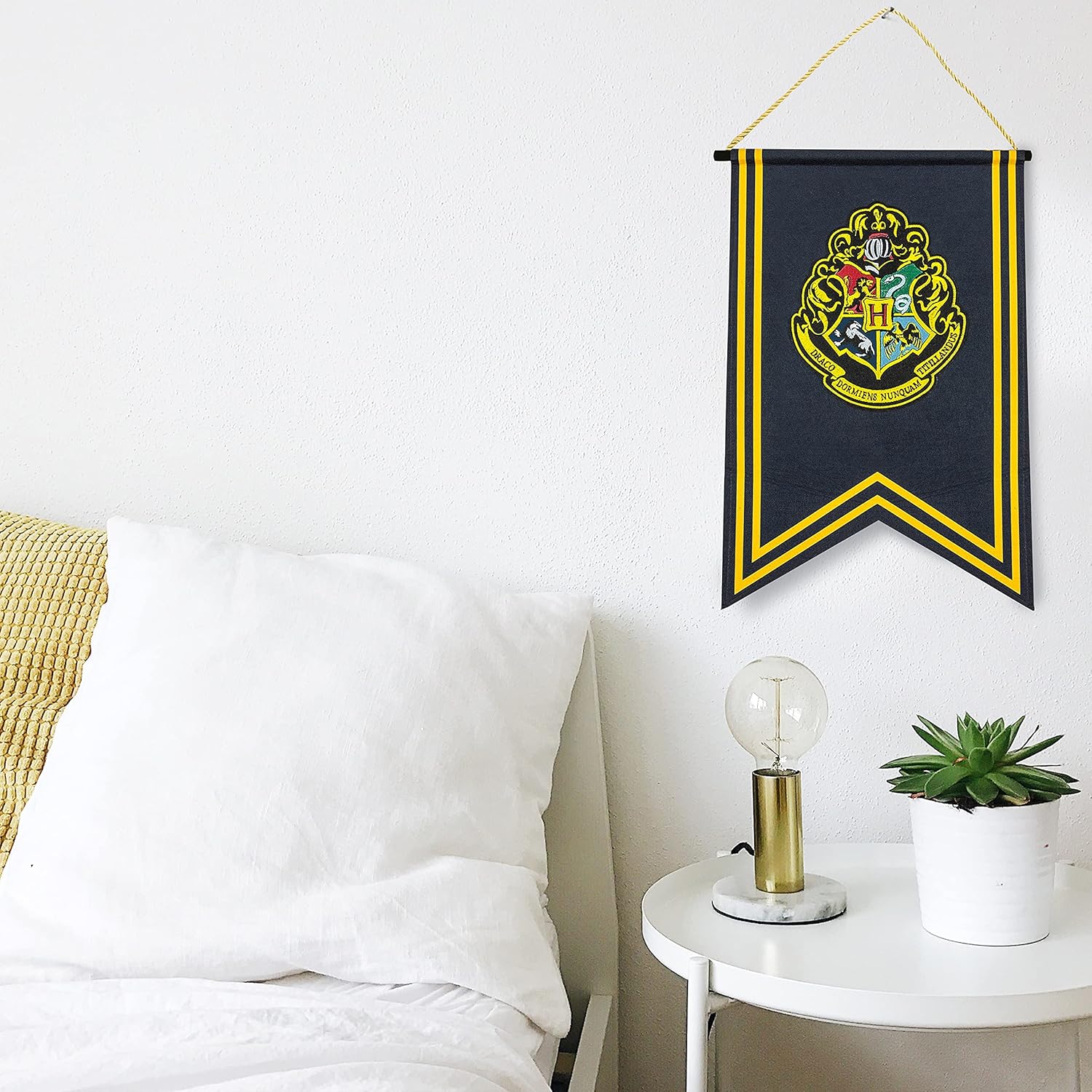 Cinereplicas Harry Potter - Wall Banner Hogwarts - Official License