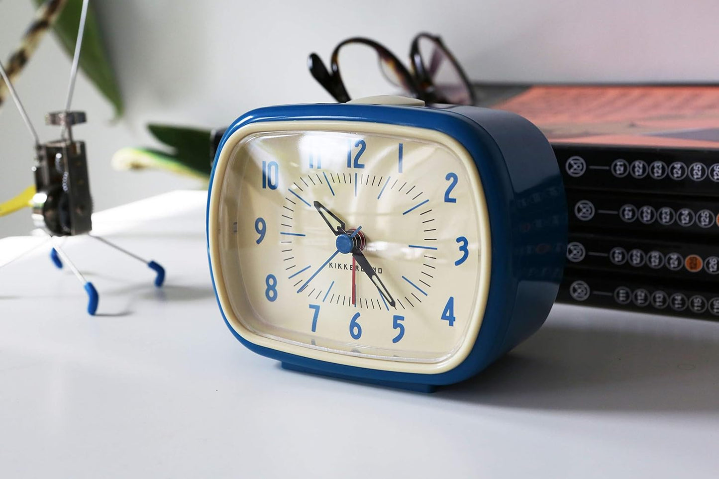 Kikkerland Retro Alarm Clock, Blue, 8.9x10x5.7 8.9x10x5.7 Blue