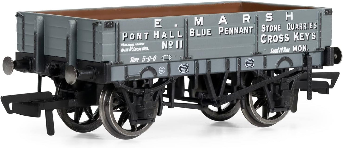 Hornby R60189 3 Plank Wagon, E. Marsh - Era 3 Freight Wagons