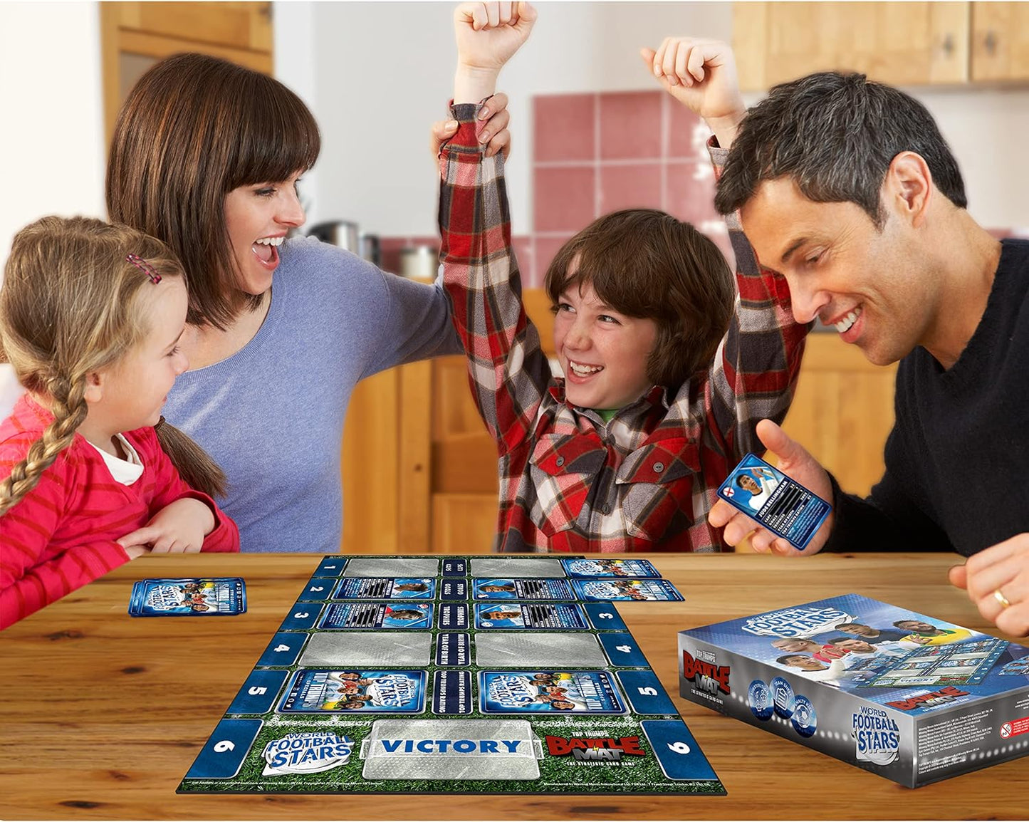 Top Trumps World Football Stars Battle Mat Card Game, Play with your favourite football players including Ronaldo, Messi, Neymar, Harry Kane Haaland and Salah, Educational game for ages 6 plus