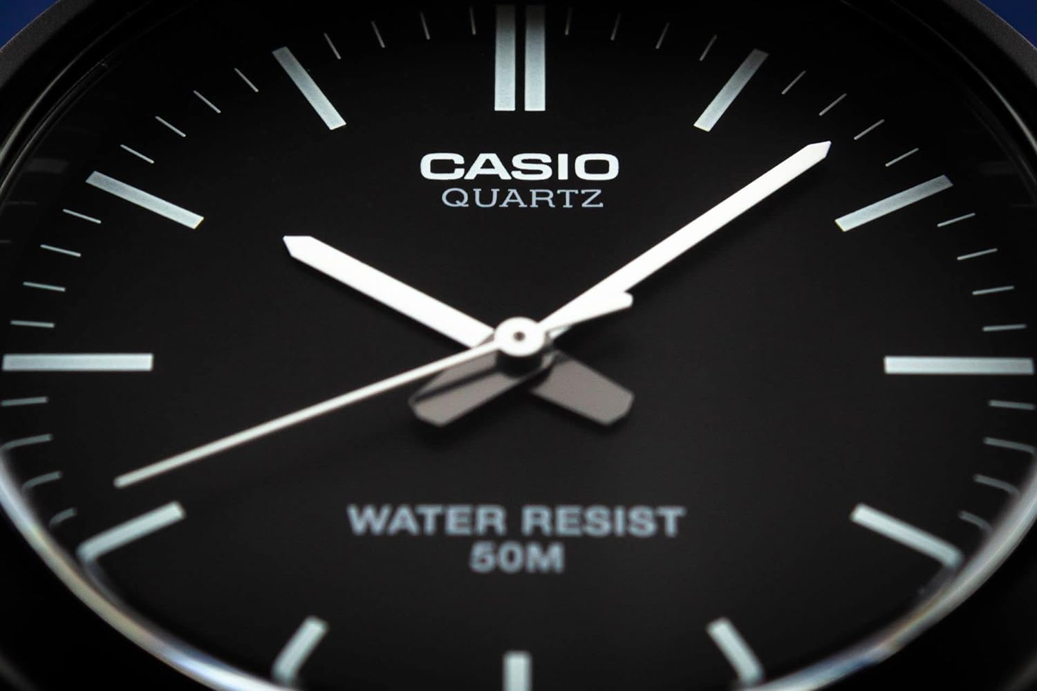 Casio Collection Unisex Analogue Quartz Watch with Resin Strap Black/Black/Silver