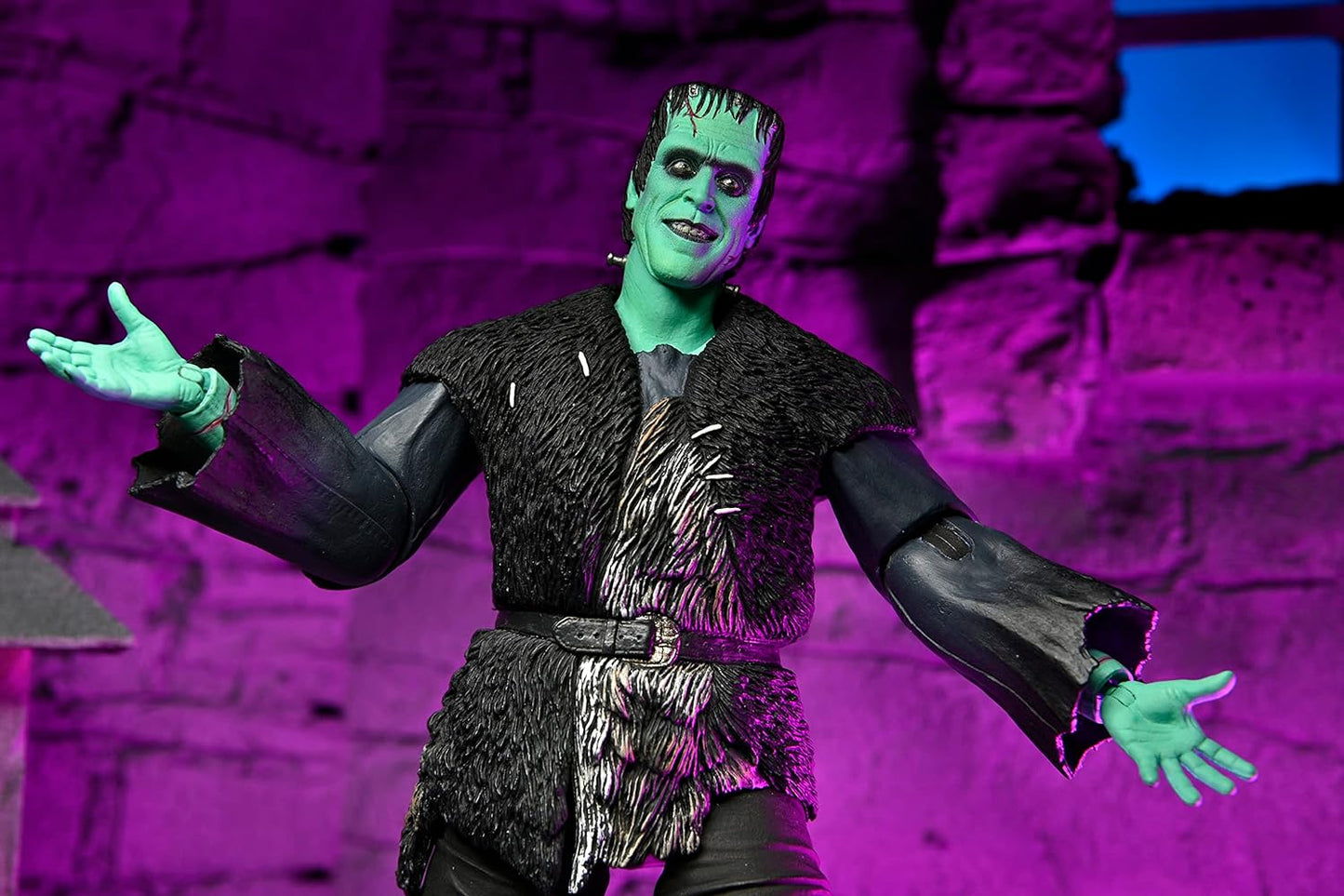 Neca - Rob Zombie's The Munsters - Ultimate Herman 7" Action Figure