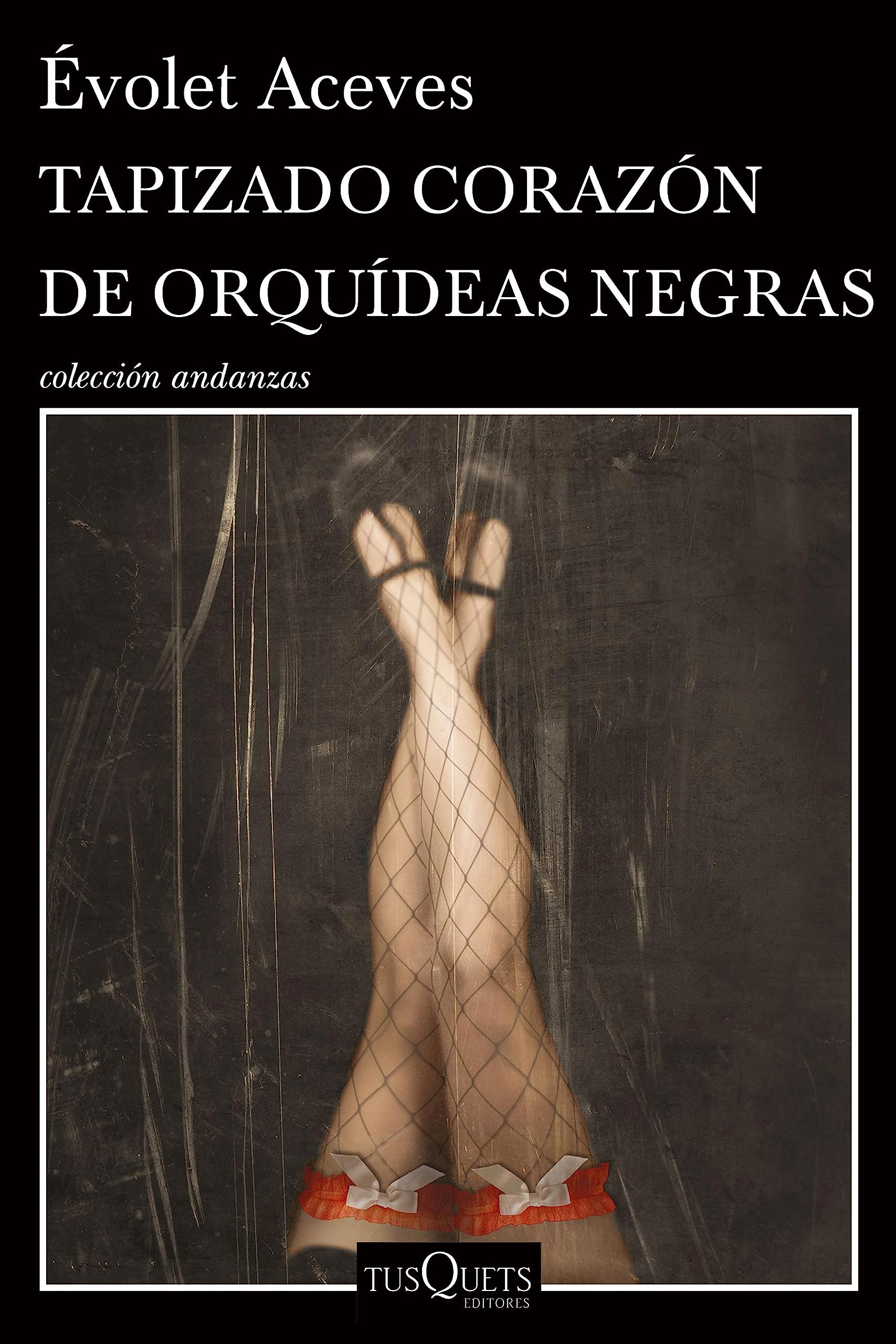 Tapizado Corazón de Orquídeas Negras
