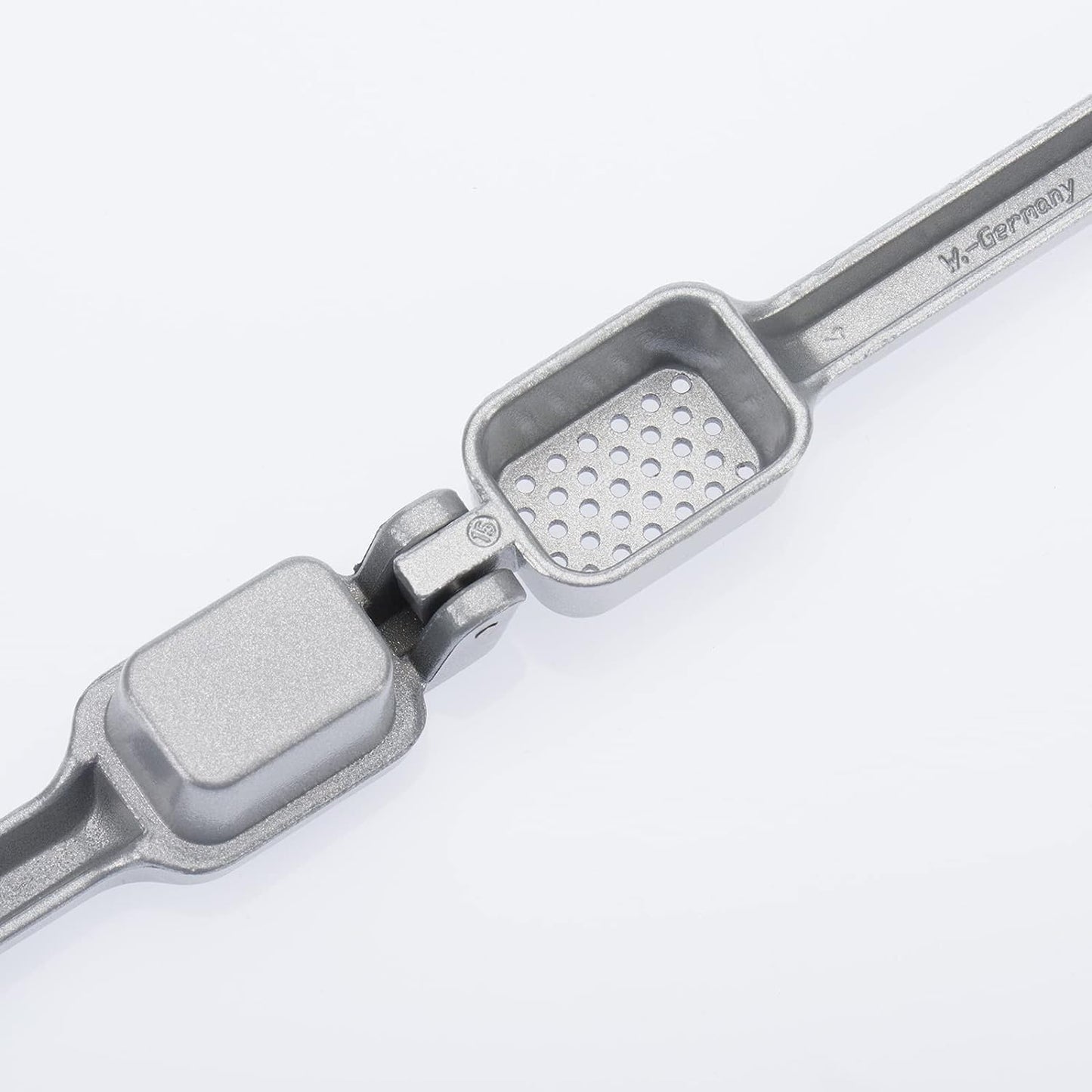 Westmark Garlic Press, Retro Packaging, Aluminium, 15.2 x 2.5 x 3.1cm, Biopress, Silver, 3010Rt60