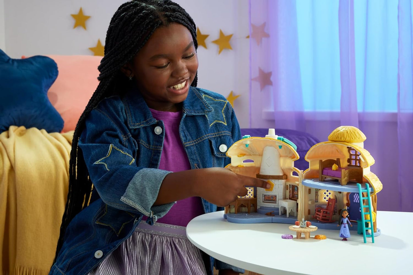 Mattel Disney's Wish Mini Doll & Dollhouse Playset, Asha of Rosas Cottage with Micro Doll, Star Figure & 15+ Furniture & Accessories, Travel Toys, HRH76