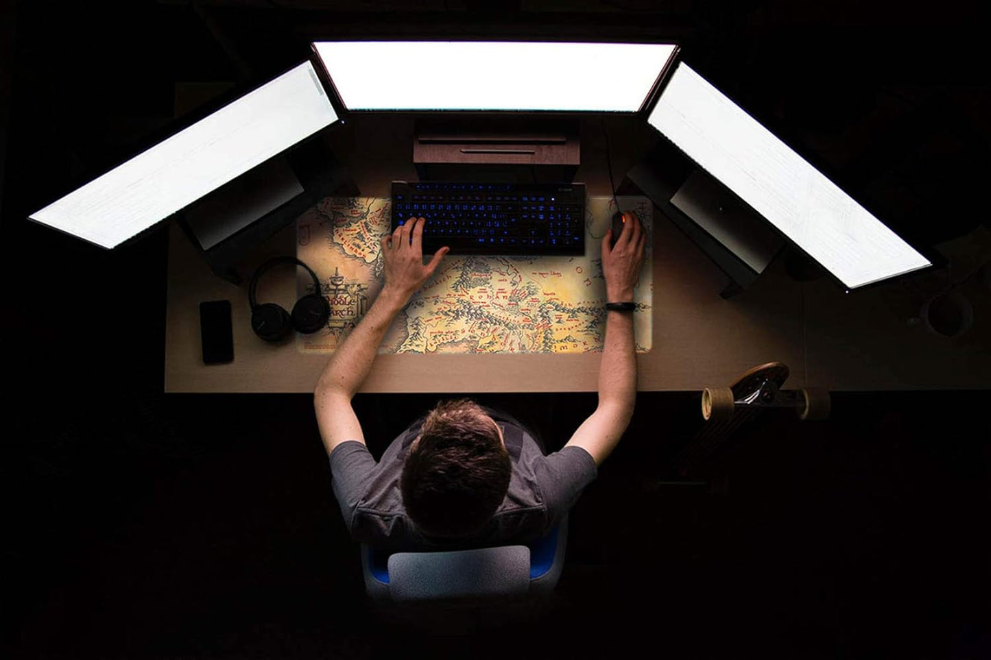 Grupo Erik The Lord Of The Rings XXL Mouse Mat | Desk Pad | 31.5" x 13.78" | Non-Slip Rubber Base Mouse Pad, Gaming Mouse Pad, Keyboard Mouse Mat | Lord Of The Rings Gifts LOTR