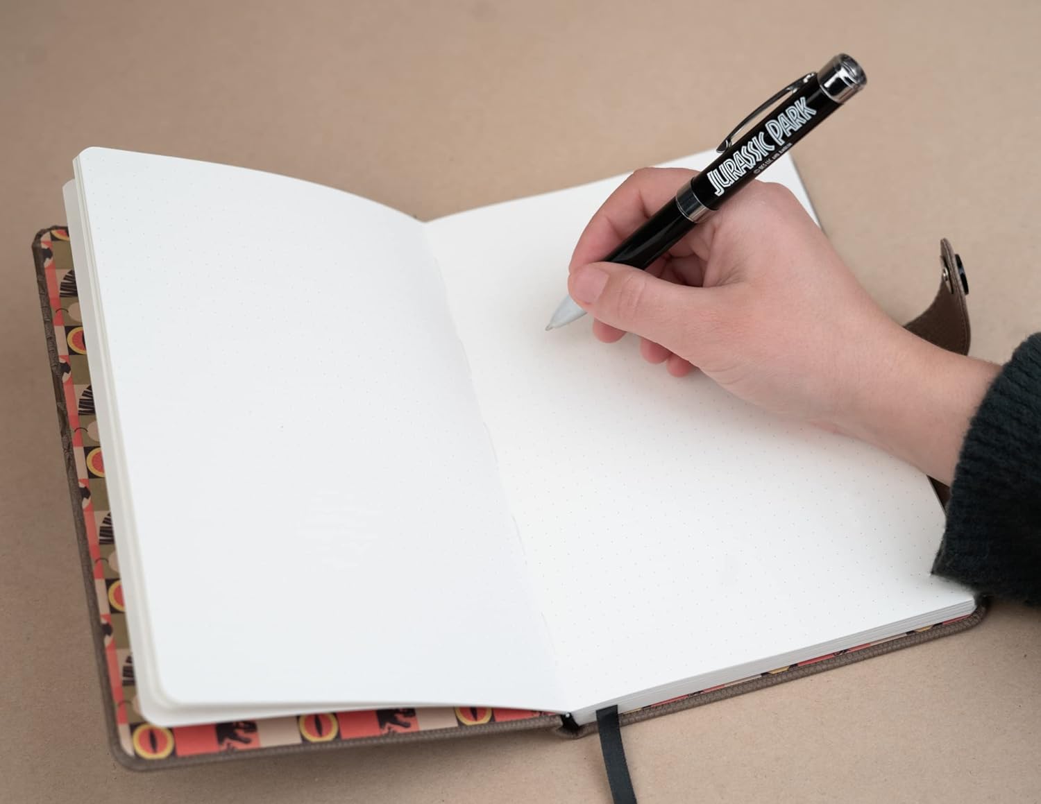 Grupo Erik Jurassic Park A5 Premium Notebook With Pojector Pen | Jurassic Park Gifts | A5 Notebook | Notebooks A5 | Notepads A5 | A5 Notepad | Jurassic Park Merchandise