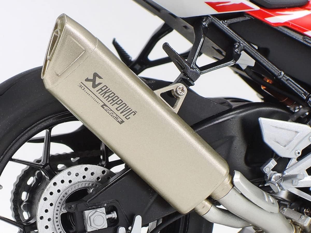 TAMIYA 14141 1:12 Honda CBR 1000RR-R Fireblade SP 30th - Faithful Replica Plastic Kit, Crafts, Model Kit, Assembly, Unpainted, Multi-Coloured