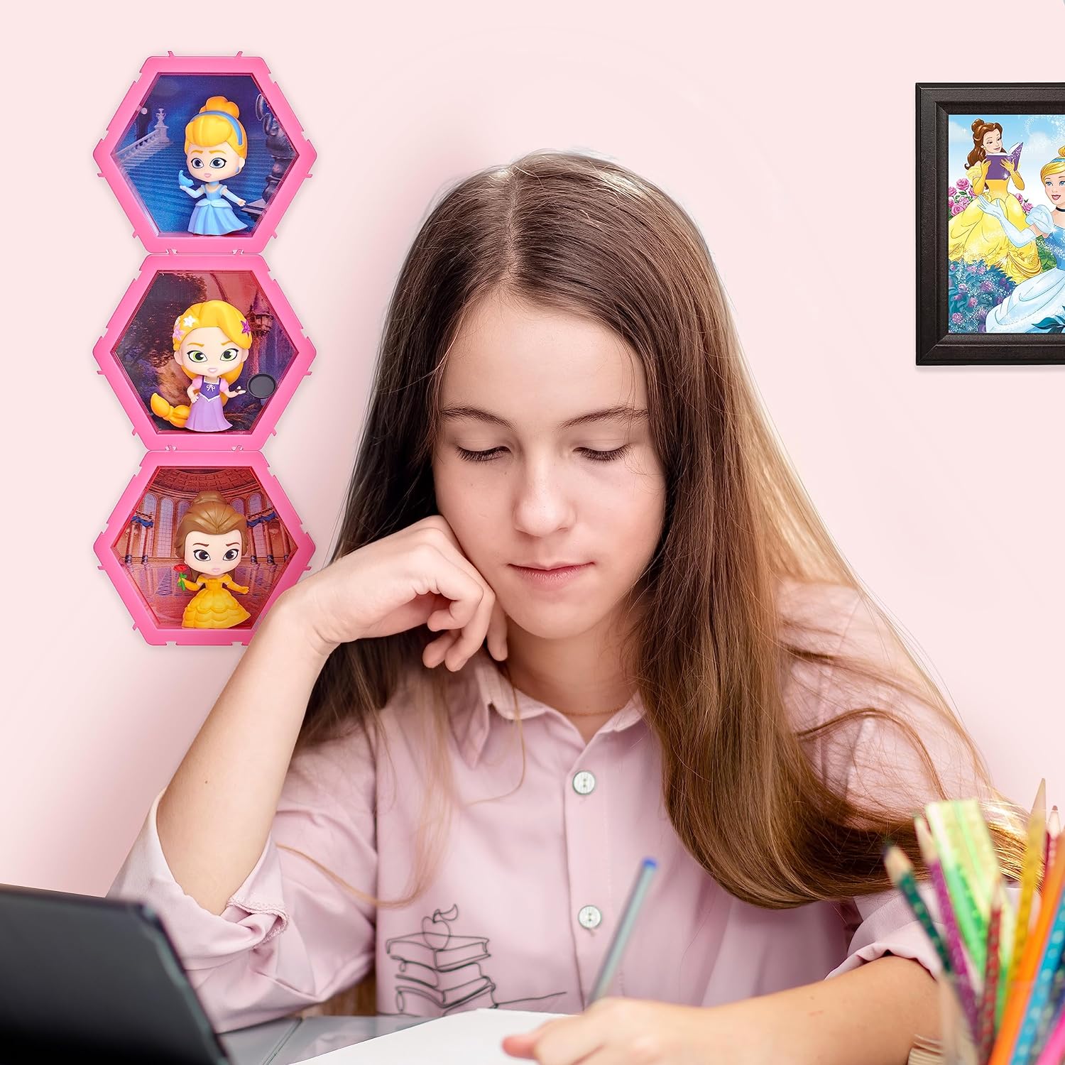 WOW! PODS - 4D Disney Cinderella, Unique Connectable Collectable Bobble-head figure that Bursts from their World into Yours, Wall or Shelf Display, Disney Toys and Gifts, Series 1 no. 424 4D Cinderella
