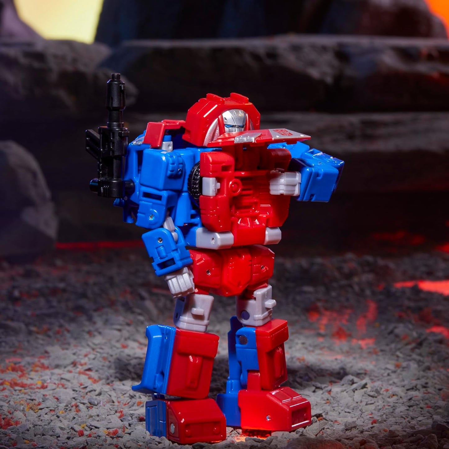 Transformers Legacy United Deluxe Class G1 Universe Autobot Gears Action Figure