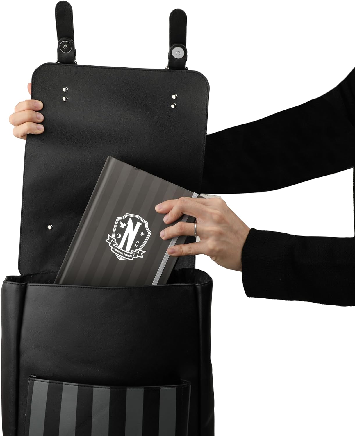 Wednesday sac à dos Nevermore Academy Black
