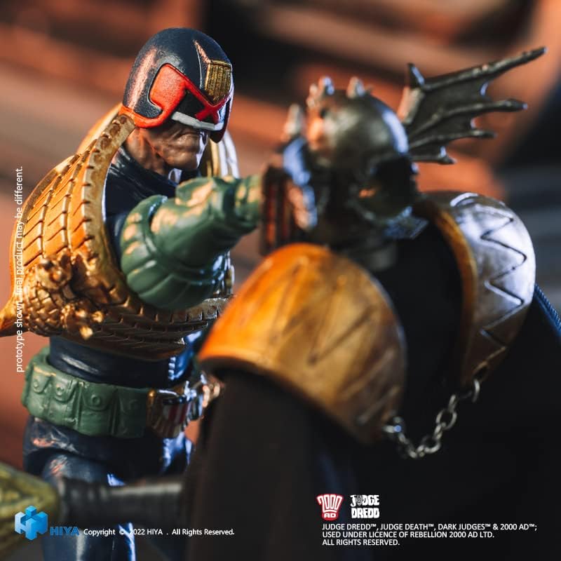 Hiya Toys Judge Dredd: Gaze into The fist of Dredd 1:18 Scale PX Action Figure Two-Pack