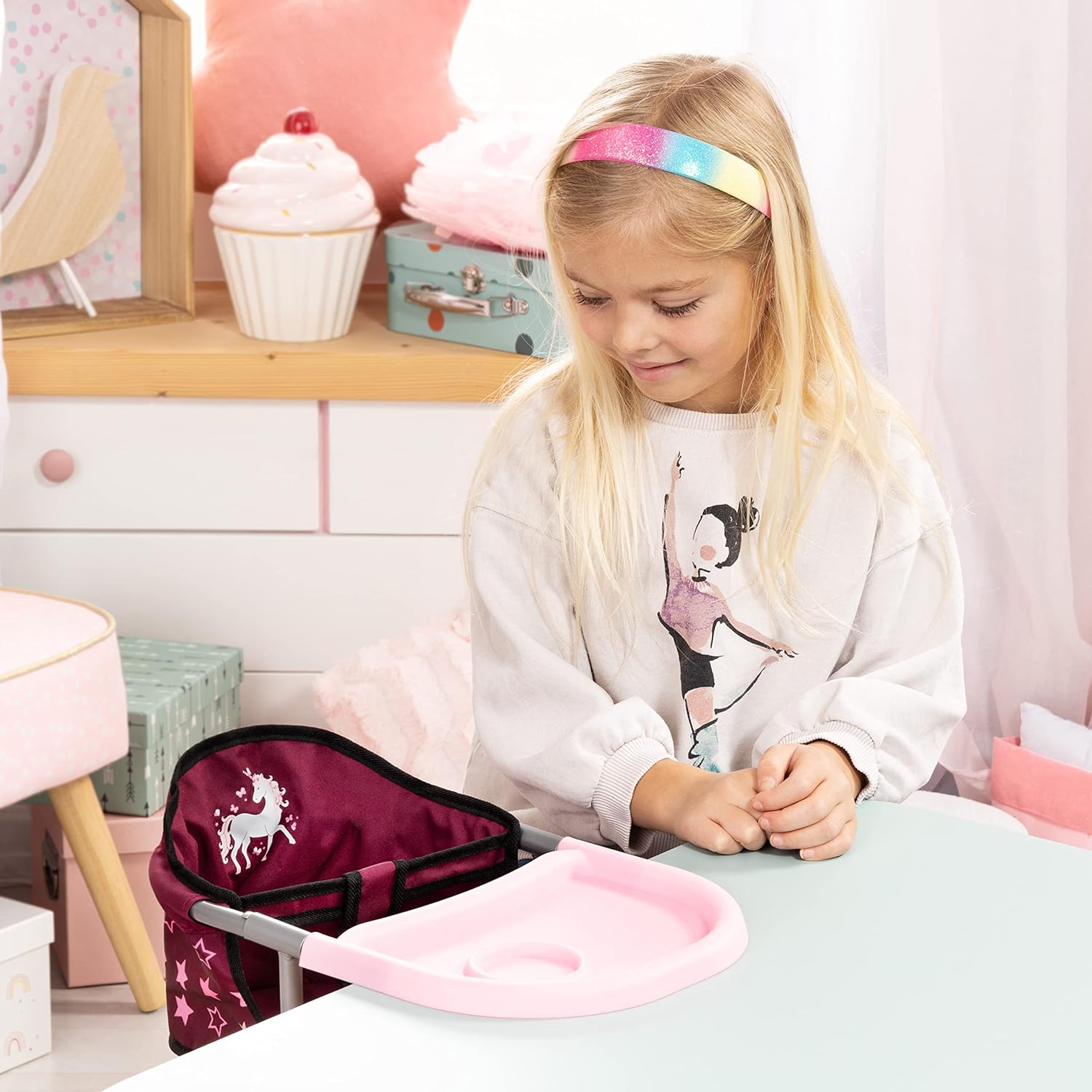 Bayer Design 65823AA tafelzitje voor poppen, accessoires, zitje voor poppen tot 46 cm, kleur -Bordeaux Unicorn
