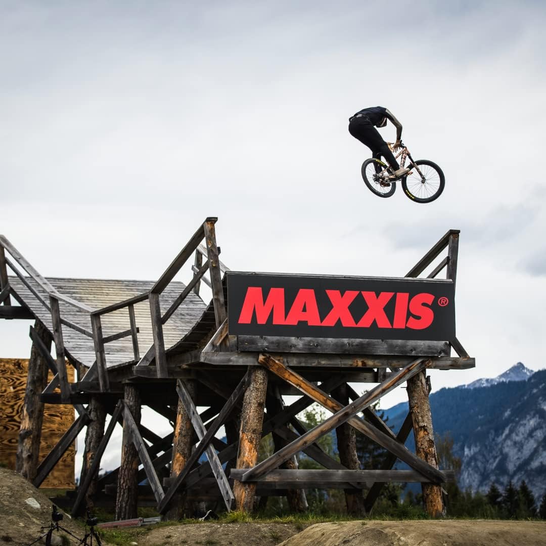 Maxxis Ikon 27.5 x 2.20 60 TPI Folding Tyre