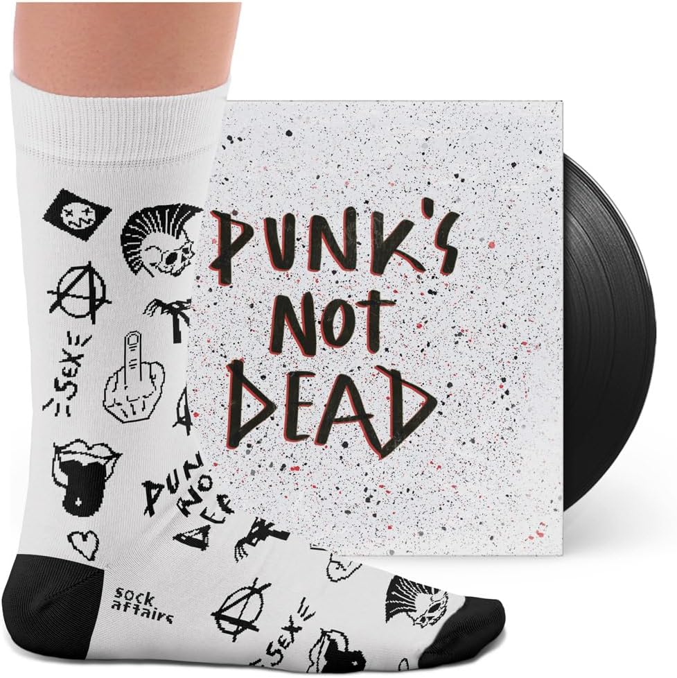 PUNKS NOT DEAD (EUR 36-40/UK 4-7/US 4+-7+)