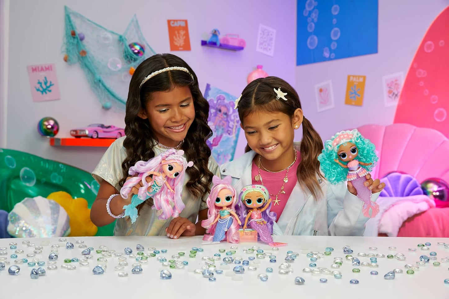 L.O.L. Surprise! Tweens - Mermaid Lola Waves - Fashion Doll with Colour Changing Tail, Movable Fin, and Beautiful Accessories – Toys for Kids and Collectors from 4 Years Old