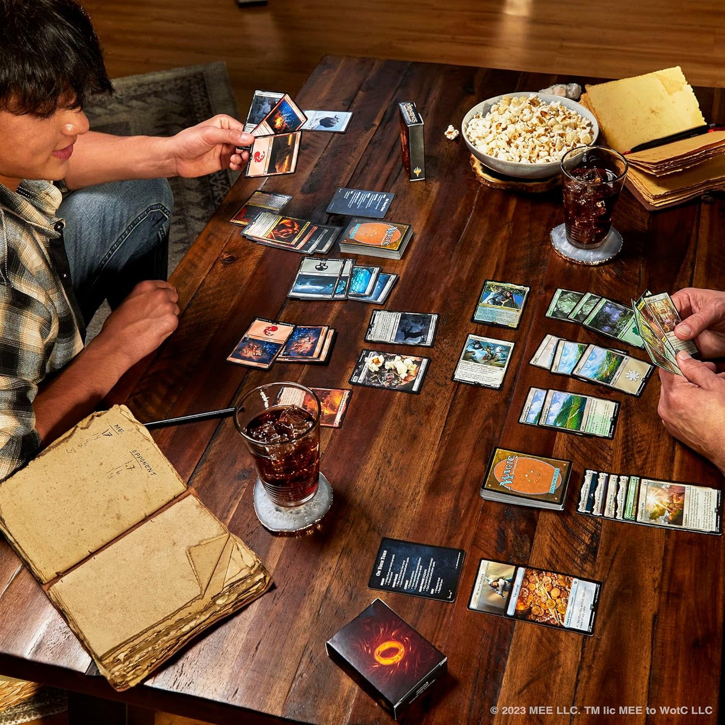 Magic The Gathering The Lord of The Rings: Tales of Middle-Earth Starter Kit | Learn to Play with 2 Ready-to-Play Decks | 2 Codes to Play Online | Ages 13+ | 2 Players