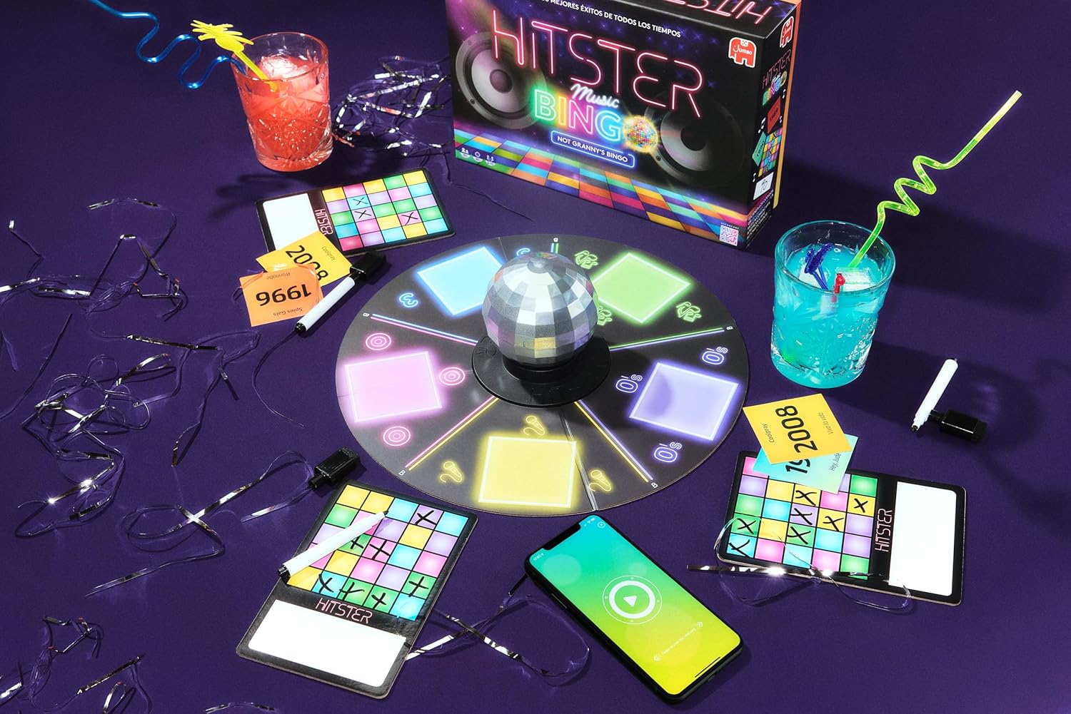Hitster Bingo - Bordspel - Stemmingsspel - Muziekbordspel - Volwassenen - Herontdek 100 jaar muzikale hits - om met familie en vrienden te spelen - 2 tot 10 spelers - vanaf 16 jaar