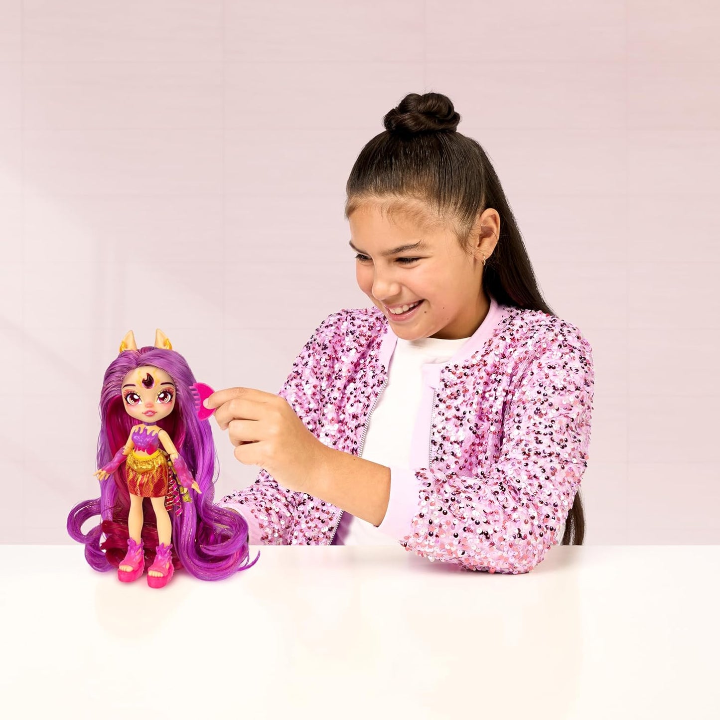 Magic Mixies - Pixlings Deluxe Pack Pippa the Firehorse Pixling Now With Shimmer Reveal! Create And Mix A Magic Potion That Magically Reveals A Beautiful 6.5" Pixling Doll