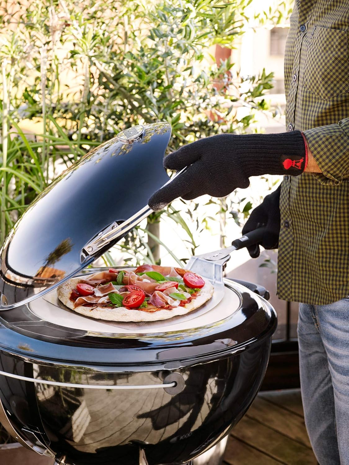 Weber Pizzaheber, aus Edelszahl, platzsparend - mit klappbaren Griff zum einfachen Verstauen, spülmaschinenfest - Schwarz / Silber (6691)