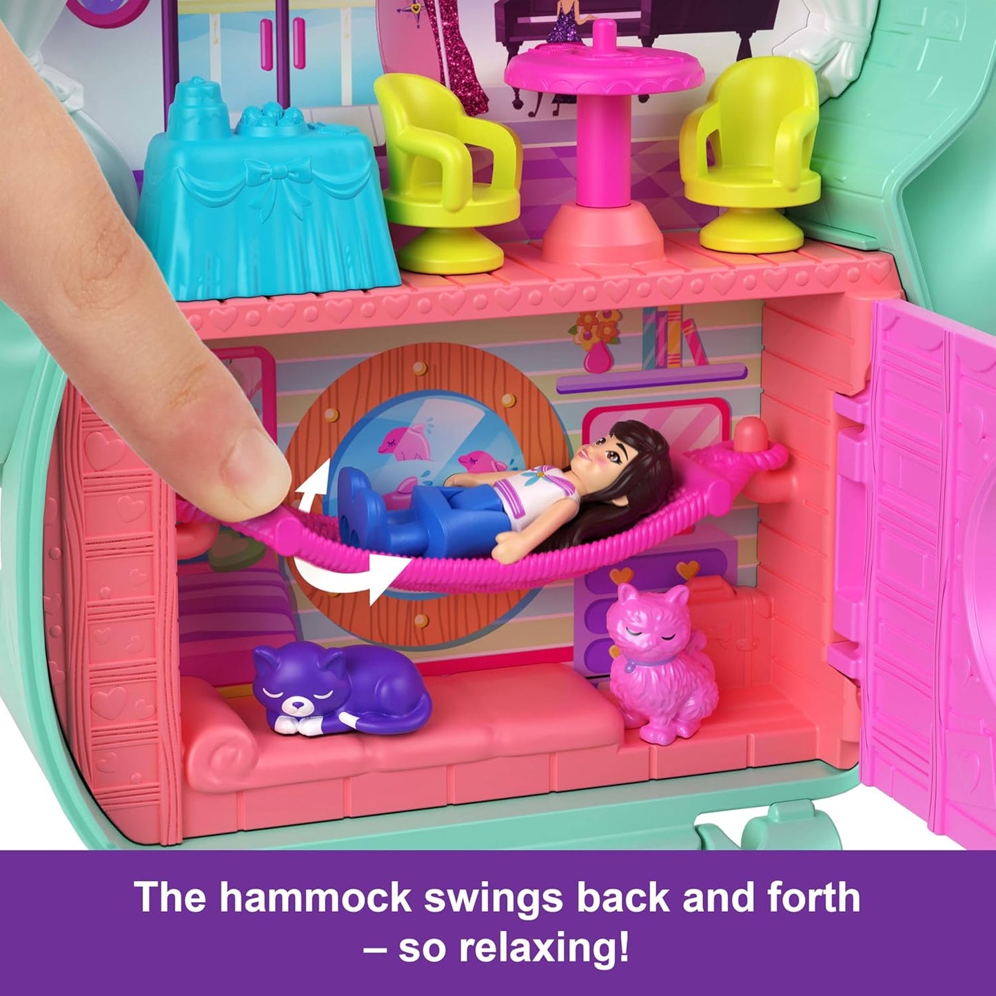 Polly Pocket Gatito marinero Estuche, conjunto de juego y muñecos, juguete de viaje con 1 muñequita, gatitos, comida y accesorios de moda, JCR37