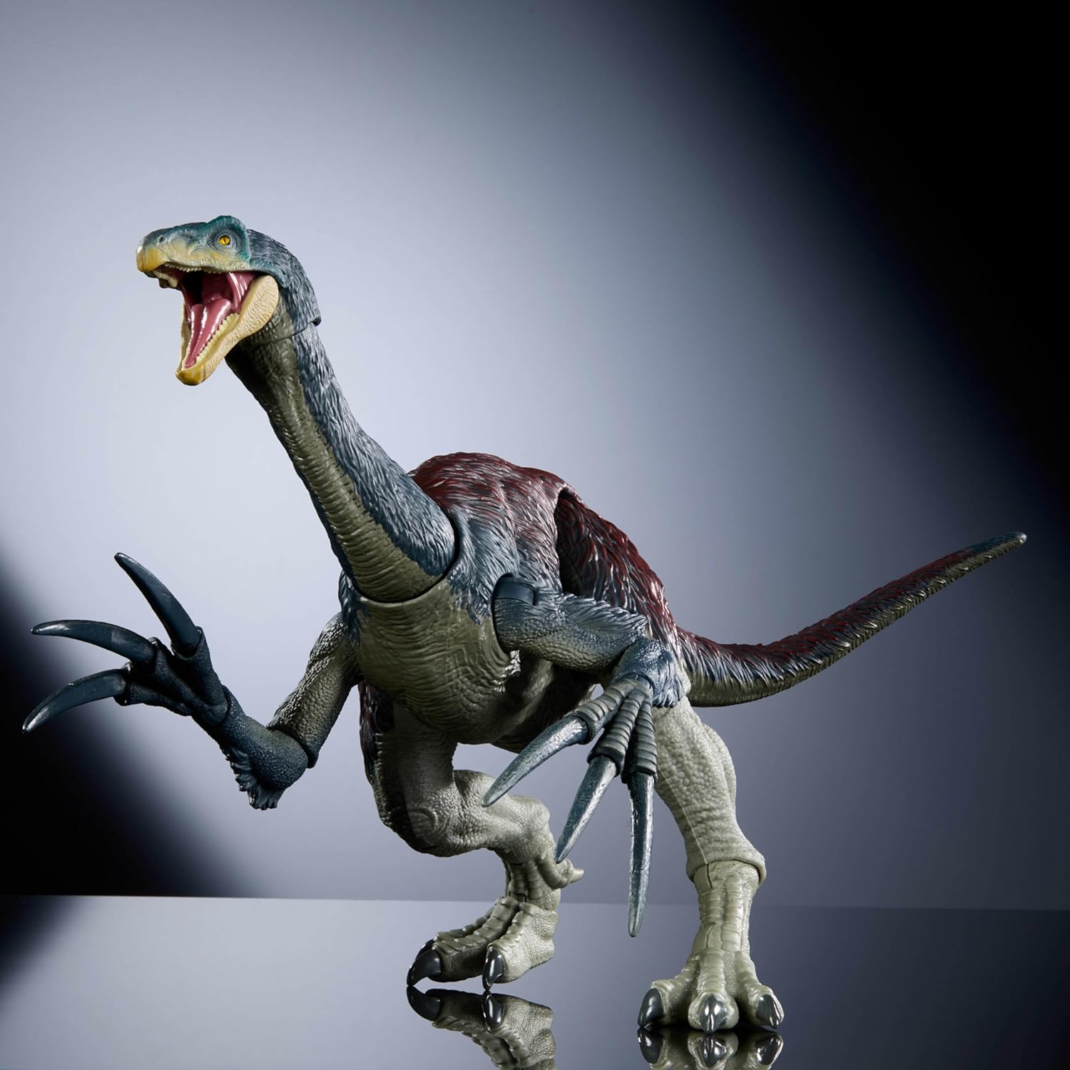 Mattel Jurassic World Hammond Collection Tericinosaurio, Figura de acción de dinosaurio de 43 cm de largo con garras largas, juguete de colección para adultos y fans +8 años, HXP73
