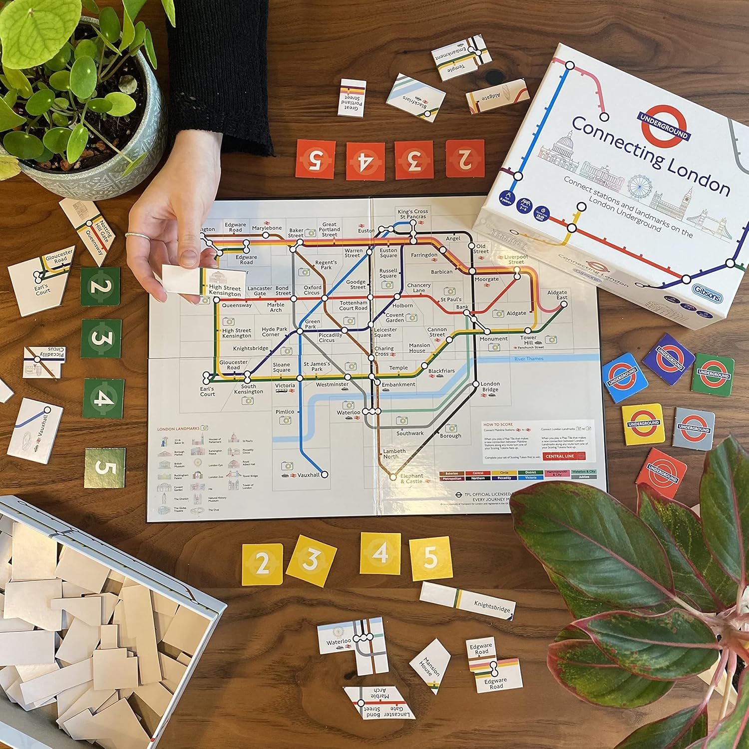Gibsons Connecting London Game | TFL | Connect the London Underground to beat your Family & Friends | Ages 8+, 2-6 Players