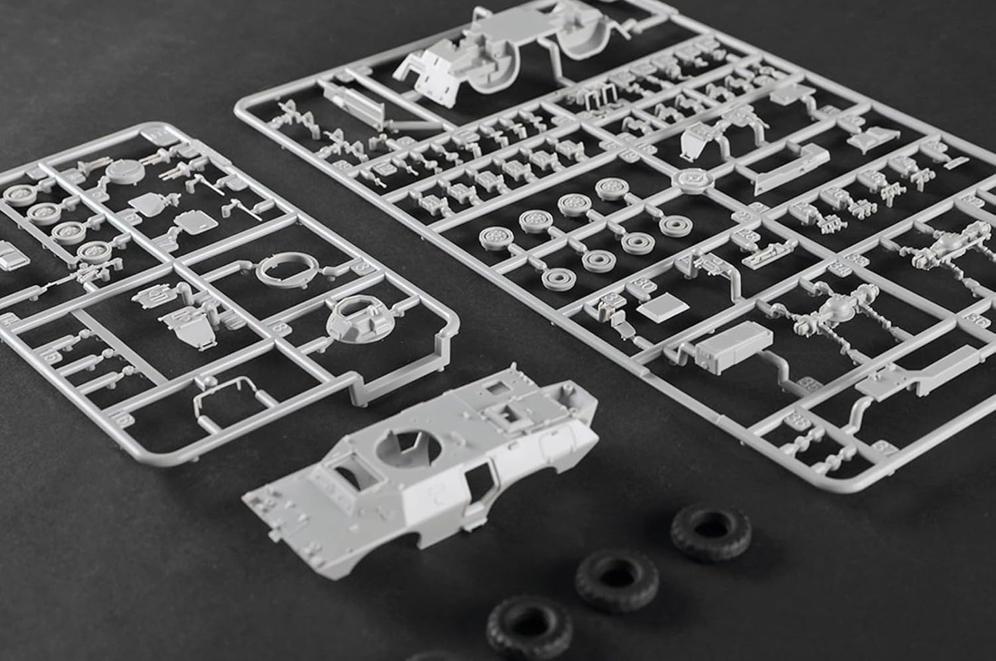 Trumpeter 07440 1/72 M706 Commando gepantserde auto renovatie model (gevechtsvoertuig