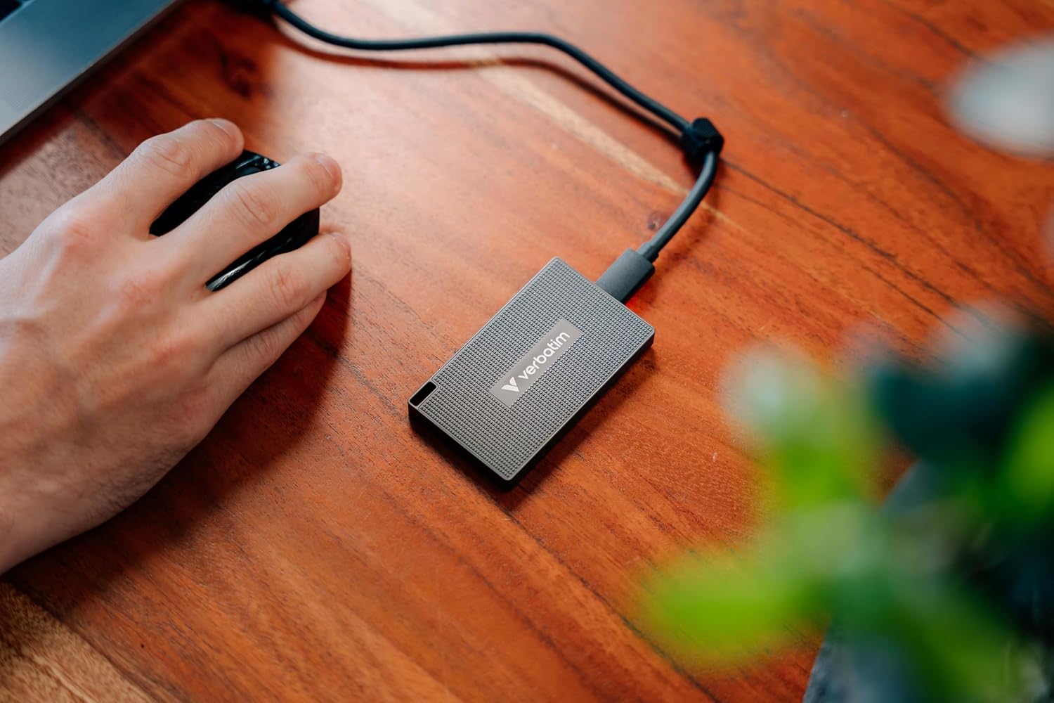 Verbatim 1TB Metal Mini SSD USB-C 3.2 Gen2 Speeds Upto 2000MB/s Read,1750MB/s Write