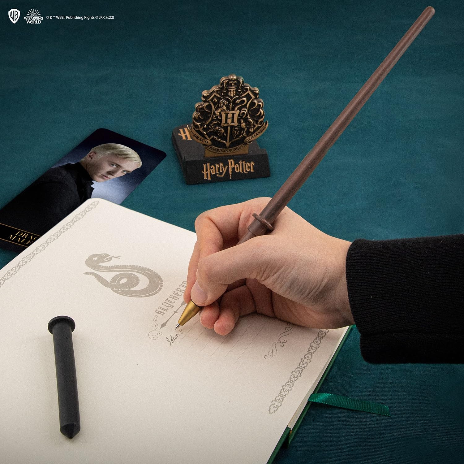 Cinereplicas Harry Potter - Zauberstab Stift mit Ständer & Lenticular Lesezeichen - Offizielle Lizenz