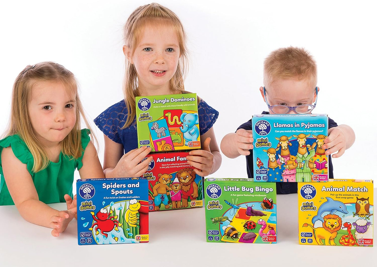 Orchard Toys Llamas in Pyjamas Mini Game, Small and Compact, Travel Game, Educational Game, Holiday Game, Perfect For Toddlers, Kids Age 3-6, Ideal Stocking Filler