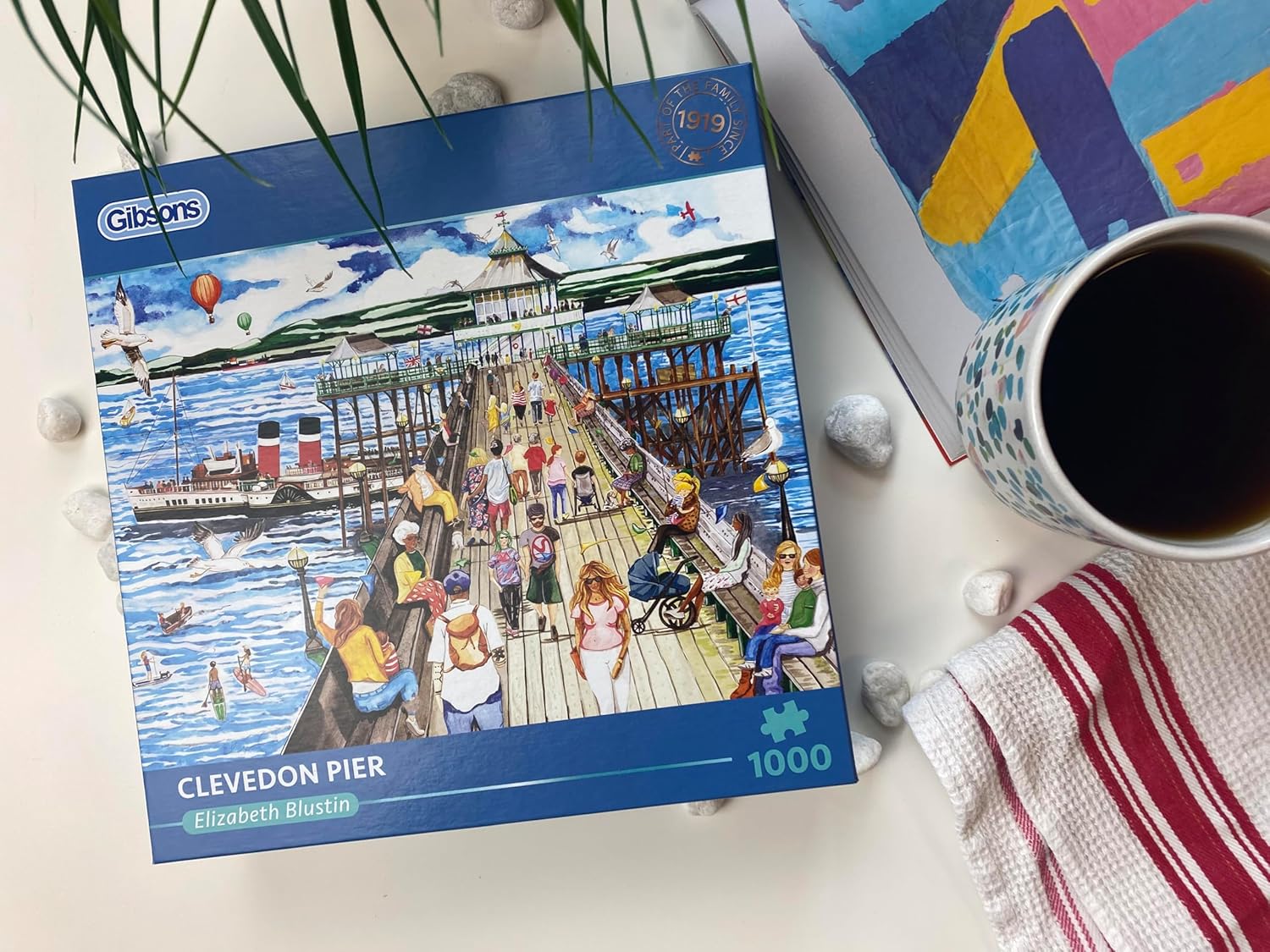Clevedon Pier | 1000 Piece Jigsaw Puzzle | Seaside Holiday Puzzle | Sustainable Jigsaw Puzzle for Adults | Premium 100% Recycled Board | Great Gift for Adults | Gibsons Games