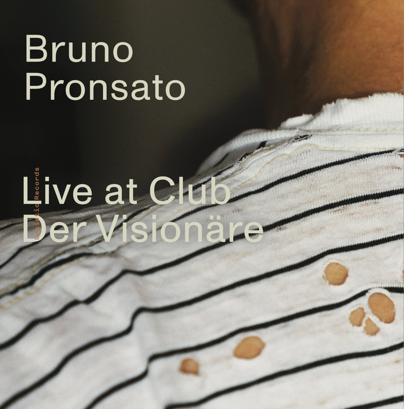 Live at Club Der Visionäre