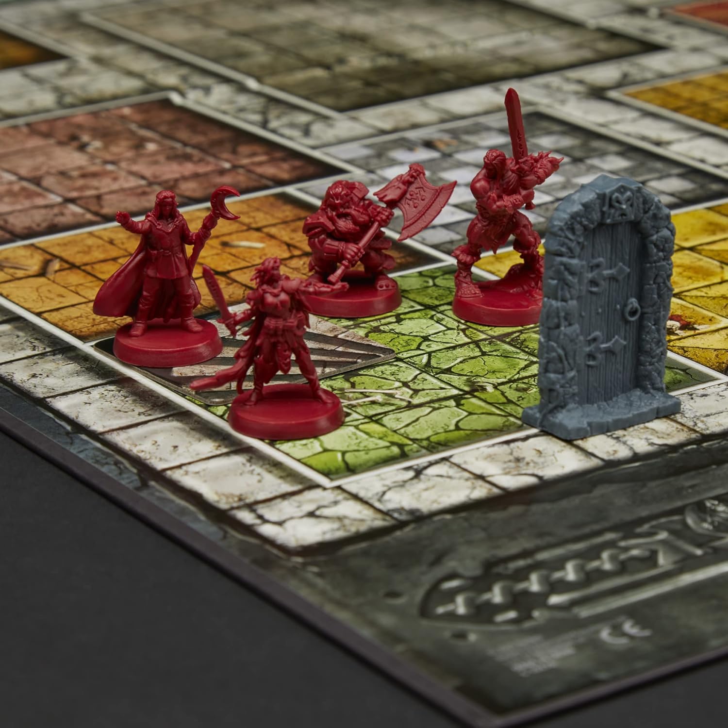 Hasbro Gaming - Avalon Hill, Heroquest, Adventurspiel Fantasy im Dungeon Crawler Stil mit über 65 Miniaturen, ab 14 Jahren in Su, für 2-5 Spieler (italienische Version), F2847803, Mehrfarbig