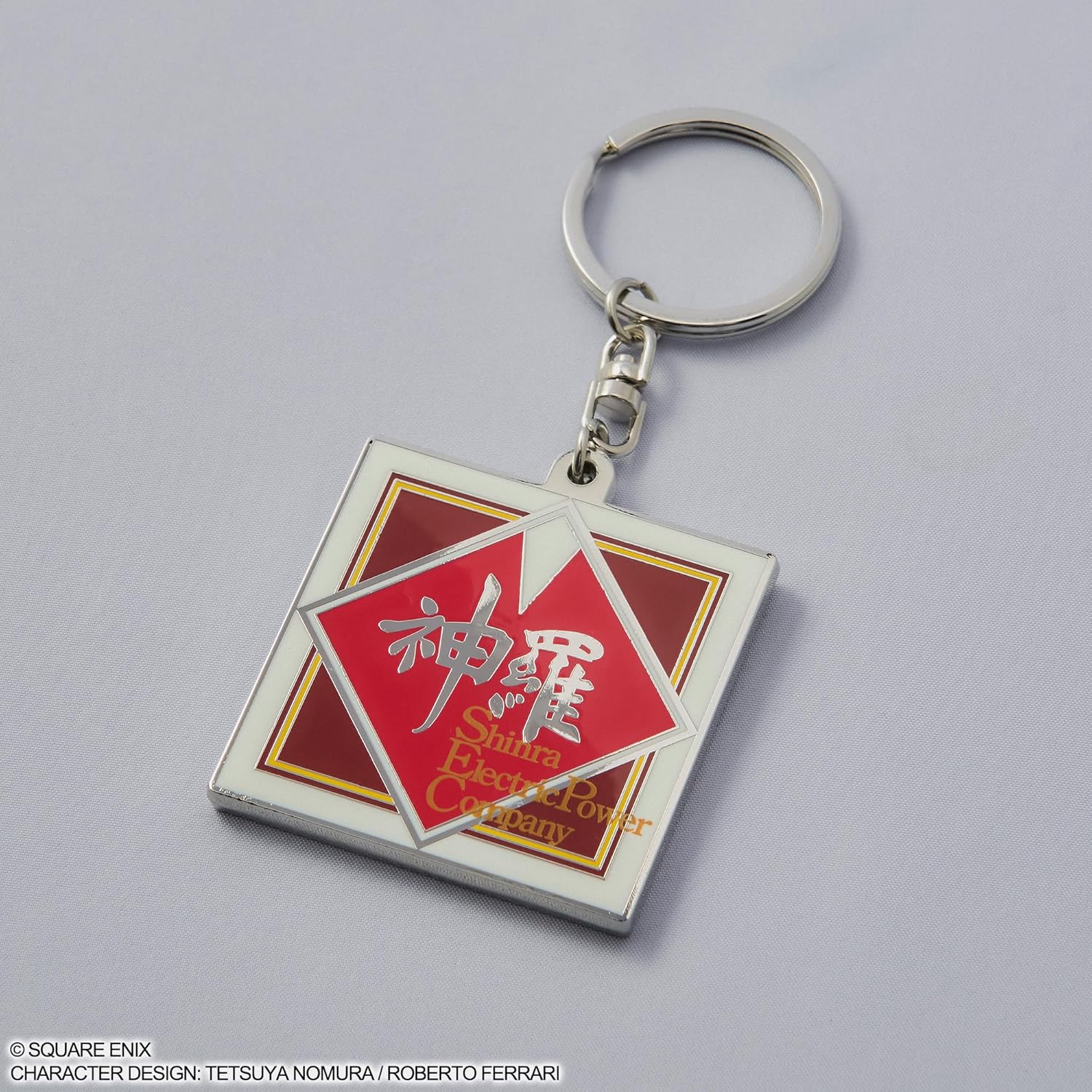 Square Enix Final Fantasy VII Rebirth Porte-clés en métal – Shinra, Rouge, S