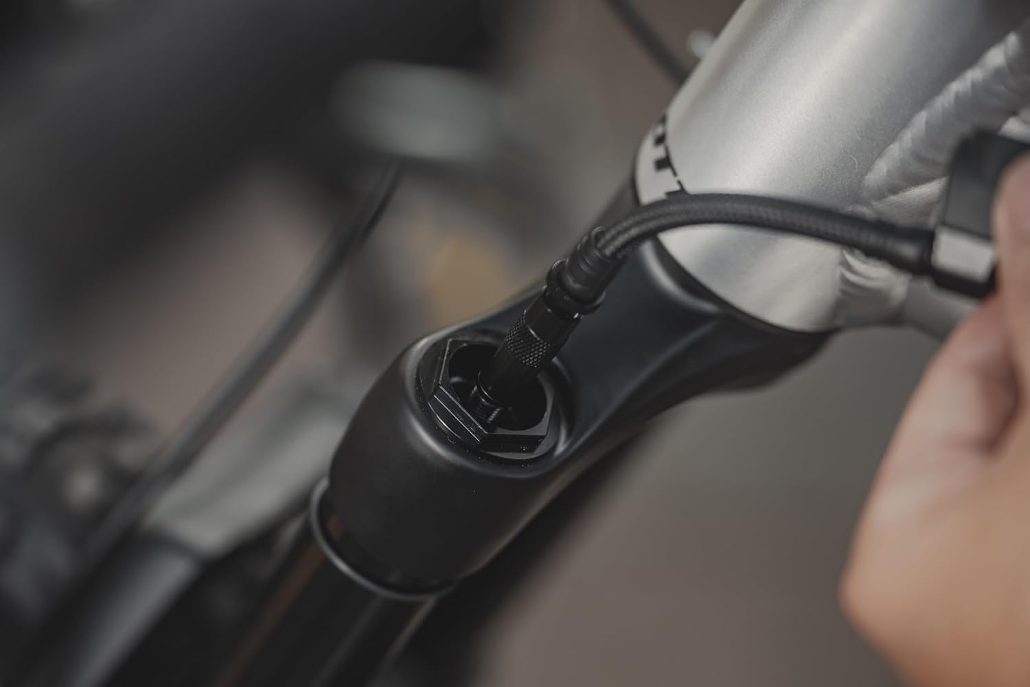Topeak Nano Shock Pump with 360 degree Rotatable Hose