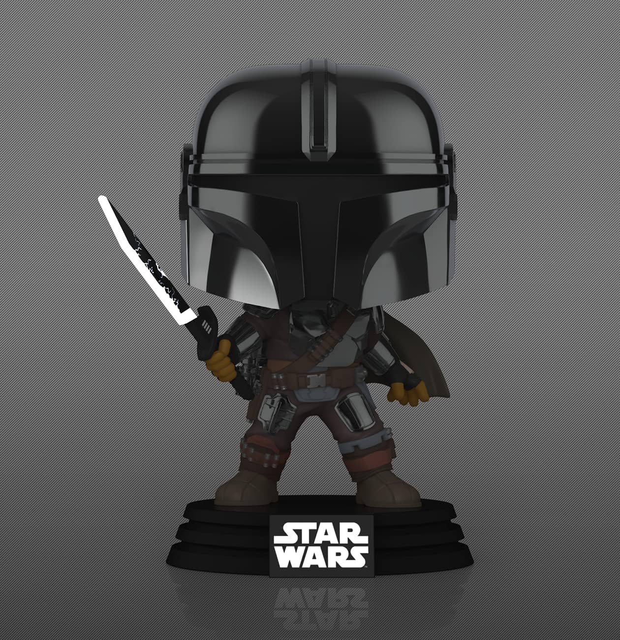 Funko POP! Star Wars Mandalorian with Darksaber (Chrome & Glow in The Dark), Exclusive,Multicolor,3.75 inches