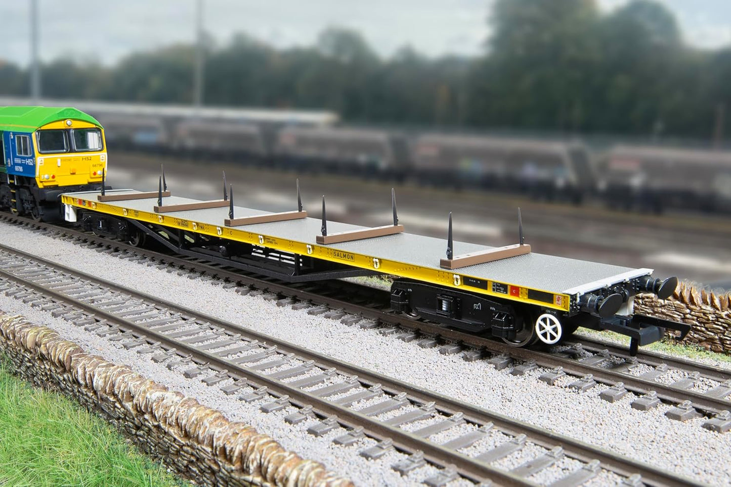 Hornby Wagons - R60206 BR, YMA 'Salmon' Bogie Wagon - Era 8 Train Toy, 00 Gauge Wagons & Freight for Train Set, Models for Adults - 1:76 Scale Model Gift