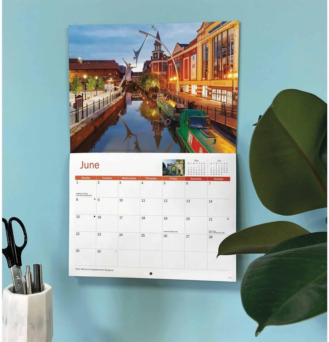 Carousel Worldwide, Lincoln 2026 A4 Wall Calendar
