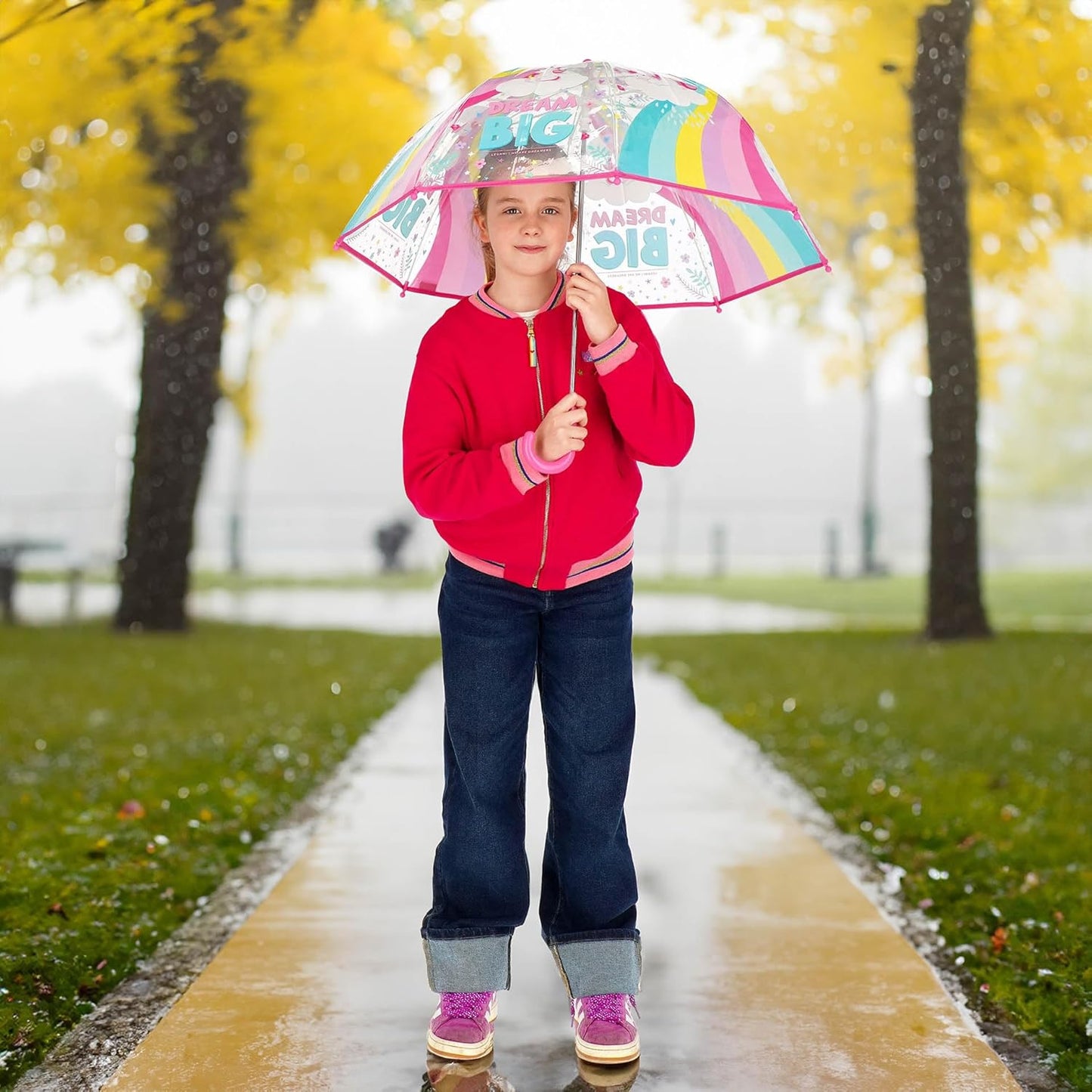 VUSE Legami - Dancin' In The Rain Kinderregenschirm, winddichte Struktur, manuelle Öffnung, Stoffverschluss mit Platz für Namen, Hakengriff, 73x65 cm