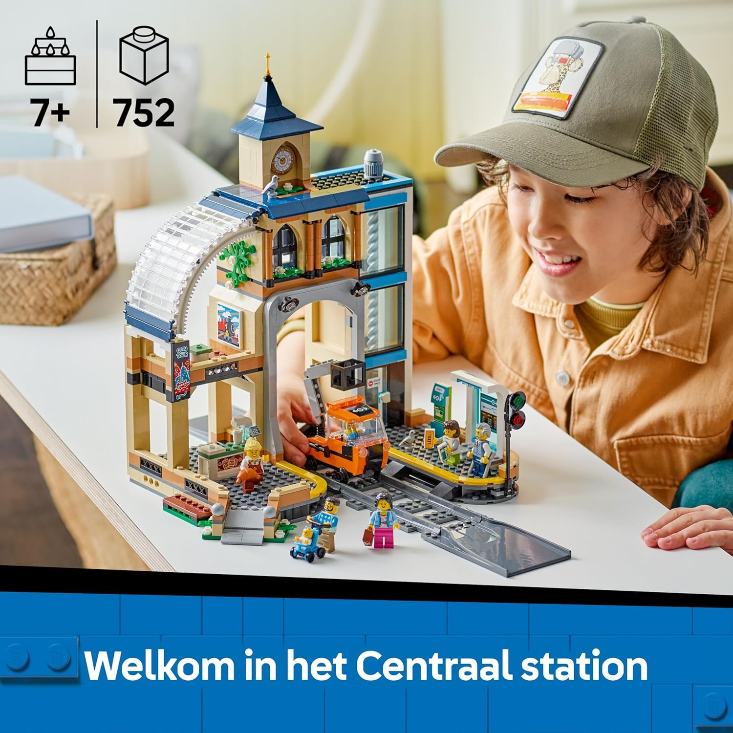 LEGO City Centraal Station Speelgoed voor Kinderen met Onderhoudswagon, Werkende Lift, Ticketmachine, 2 Perrons, Spoordeel en 6 Minifiguren, Cadeau voor Jongens en Meisjes vanaf 7 Jaar 60469