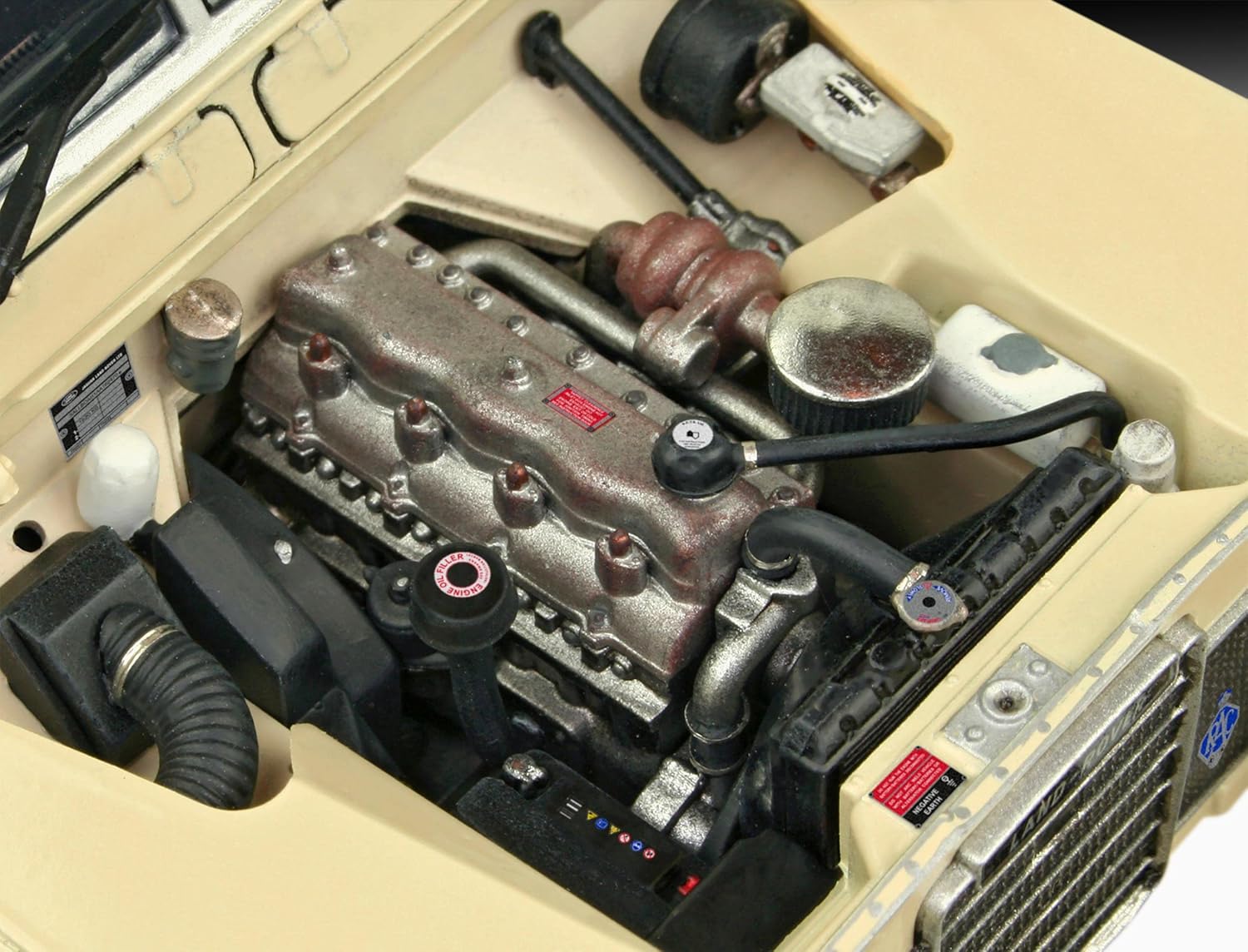 Revell Modellbausatz I Land Rover Series III LWB 109 I Maßstab 1:24 I Level 3 Bausatz I Teileanzahl 174 I ab 10+ Jahren I Mehrteiliger Vierzylinder-Motor I Aufkleber mit verschiedenen Kennzeichen