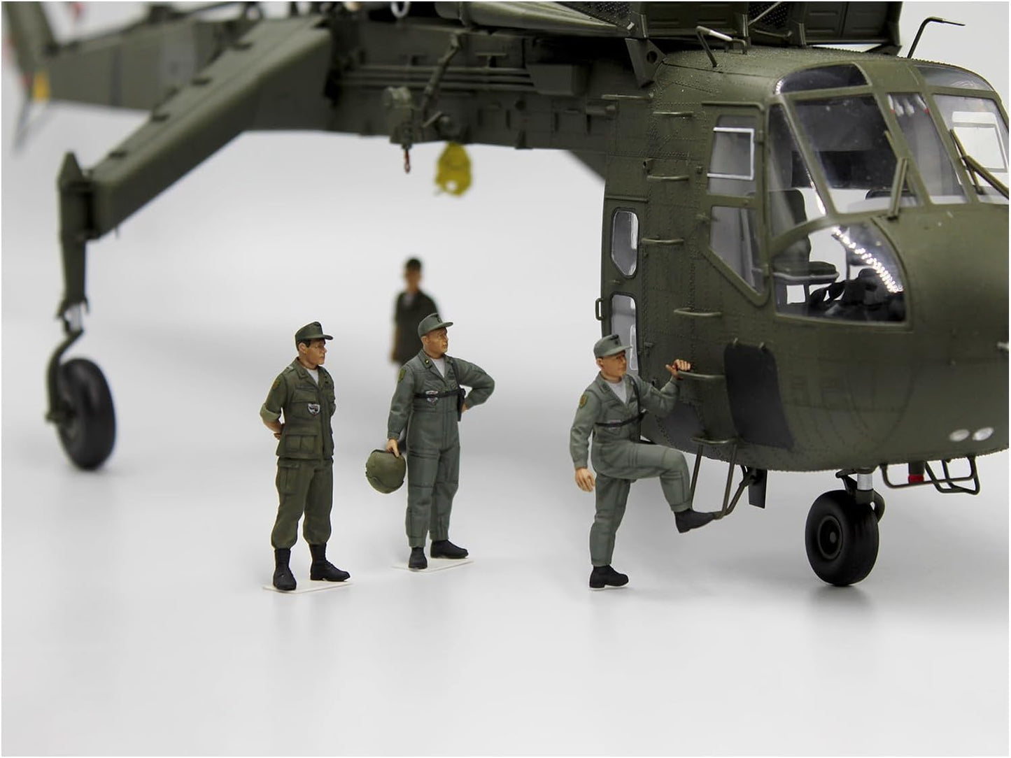 ICM 1:35 - US Helicopter Pilots (1960's - 70's