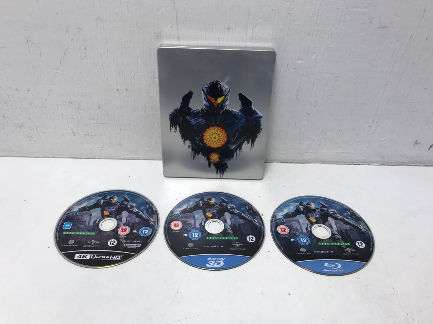 Pacific Rim: Uprising Steelbook 4K Ultra HD+3D+2D Blu Ray / Region Free