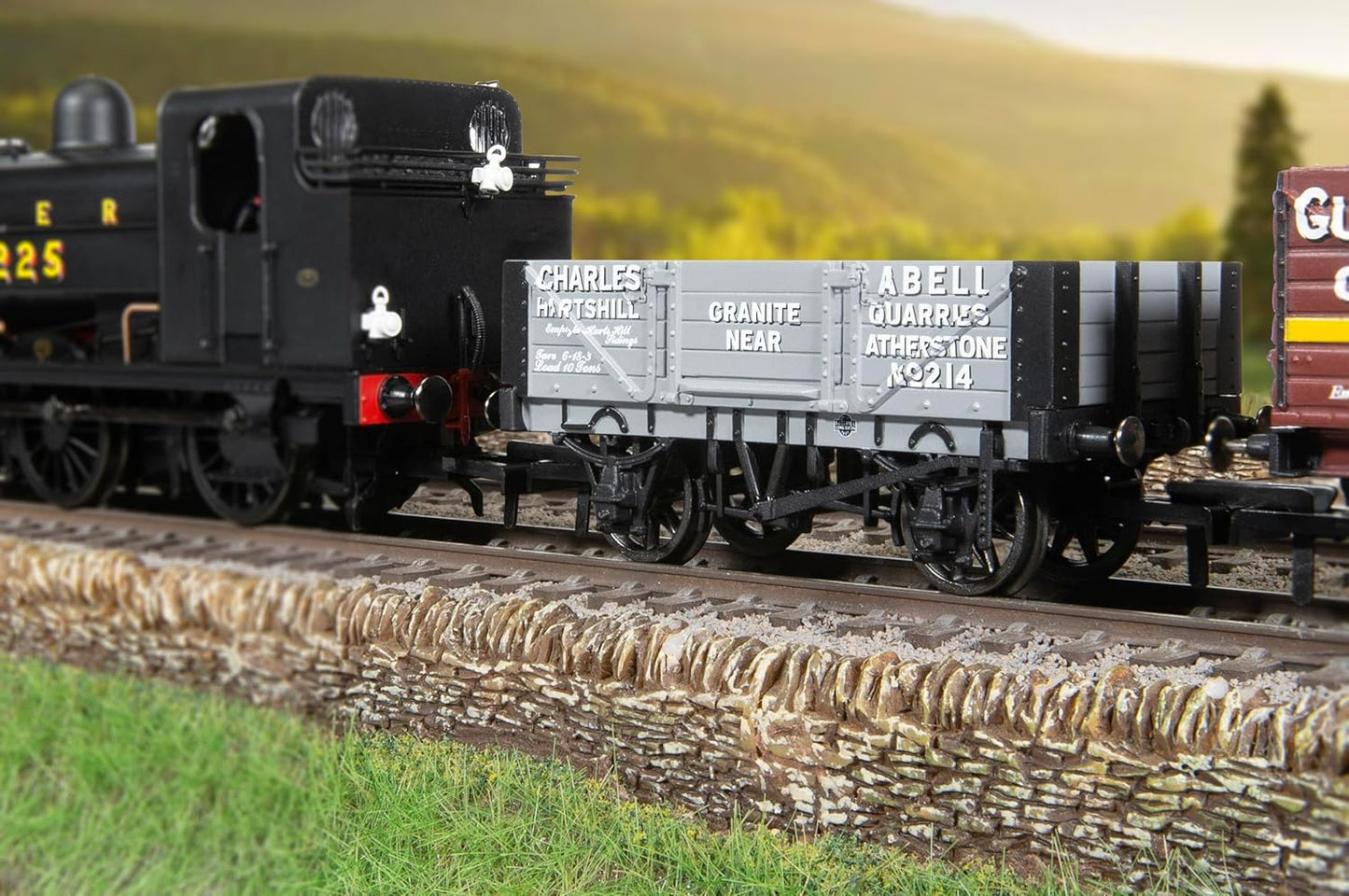Hornby R60294 Charles Abell 4 Plank Wagon No214